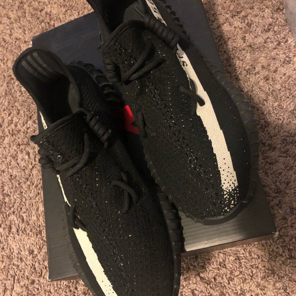 Yezzys Boost 350 v2 Oreo - Picture 6 of 6